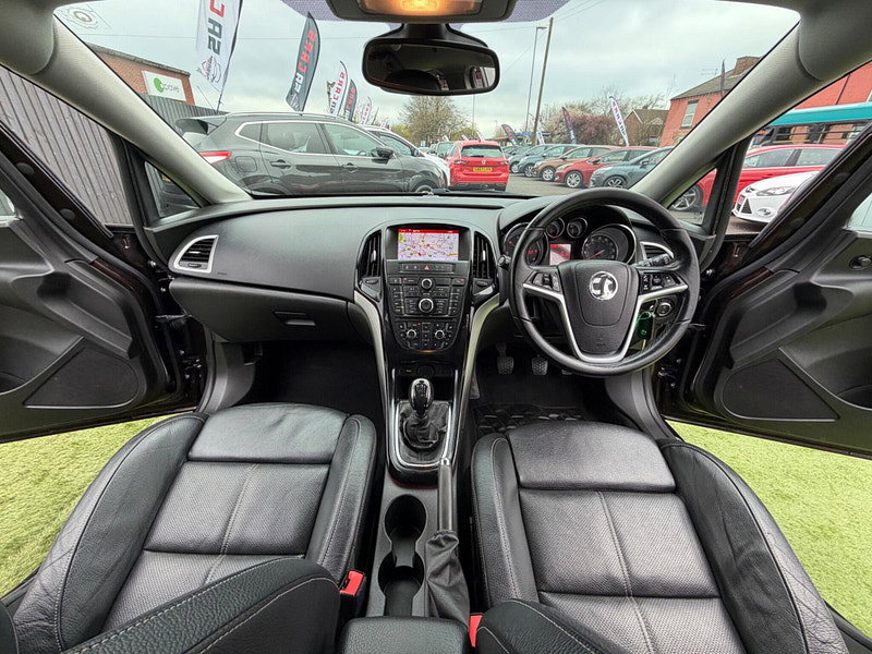 Vauxhall Astra 2.0 CDTi ecoFLEX Elite Hatchback 5dr Diesel Manual Euro 5 (s/s) (160 ps) 5dr Manual 2026