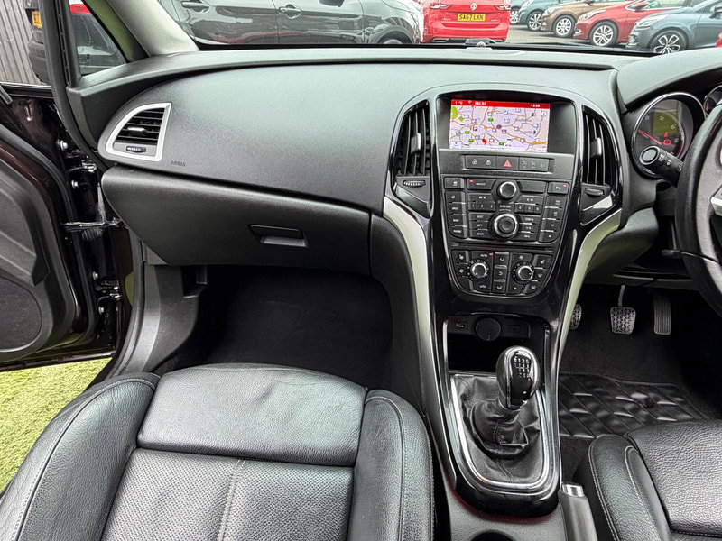 Vauxhall Astra 2.0 CDTi ecoFLEX Elite Hatchback 5dr Diesel Manual Euro 5 (s/s) (160 ps) 5dr Manual 2026