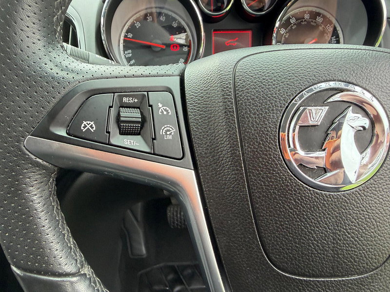 Vauxhall Astra GTC 1.4i Turbo Limited Edition Coupe 3dr Petrol Manual Euro 6 (s/s) (120 ps) 3dr Manual 2026