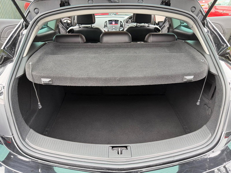 Vauxhall Astra GTC 1.4i Turbo Limited Edition Coupe 3dr Petrol Manual Euro 6 (s/s) (120 ps) 3dr Manual 2026