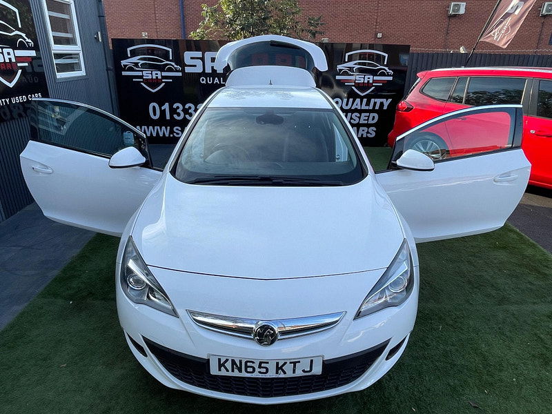 Vauxhall Astra GTC 1.4i Turbo SRi Coupe 3dr Petrol Manual Euro 6 (s/s) (140 ps) 3dr Manual 2025