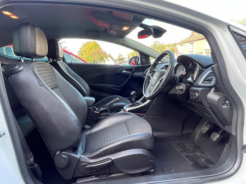 Vauxhall Astra GTC 1.4i Turbo SRi Coupe 3dr Petrol Manual Euro 6 (s/s) (140 ps) 3dr Manual 2025