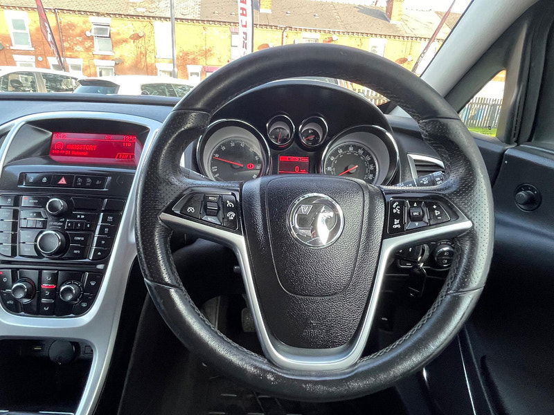 Vauxhall Astra GTC 1.4i Turbo SRi Coupe 3dr Petrol Manual Euro 6 (s/s) (140 ps) 3dr Manual 2025