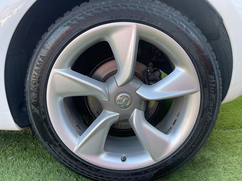 Vauxhall Astra GTC 1.4i Turbo SRi Coupe 3dr Petrol Manual Euro 6 (s/s) (140 ps) 3dr Manual 2025