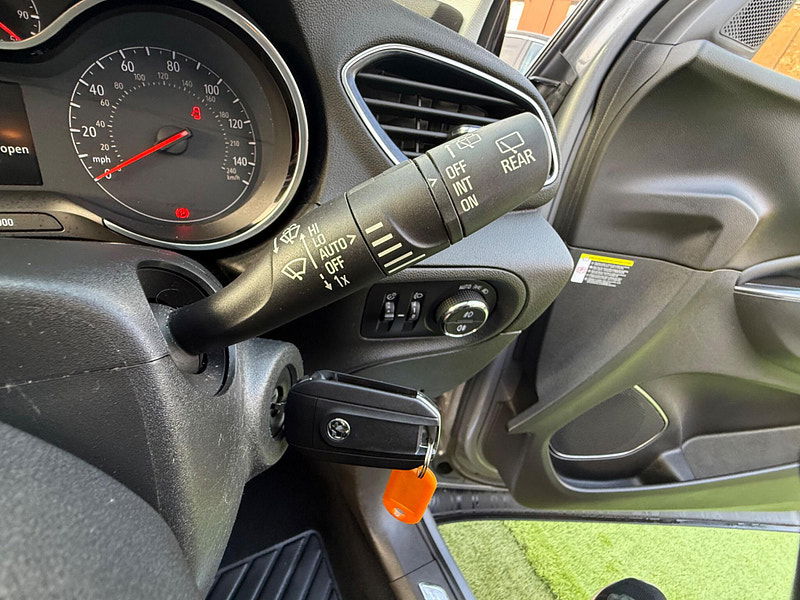 Vauxhall Grandland X 1.5 Turbo D BlueInjection Tech Line Nav Euro 6 (s/s) 5dr 5dr Manual 2025