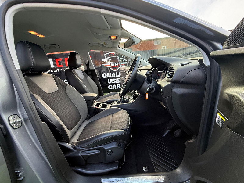 Vauxhall Grandland X 1.5 Turbo D BlueInjection Tech Line Nav Euro 6 (s/s) 5dr 5dr Manual 2025