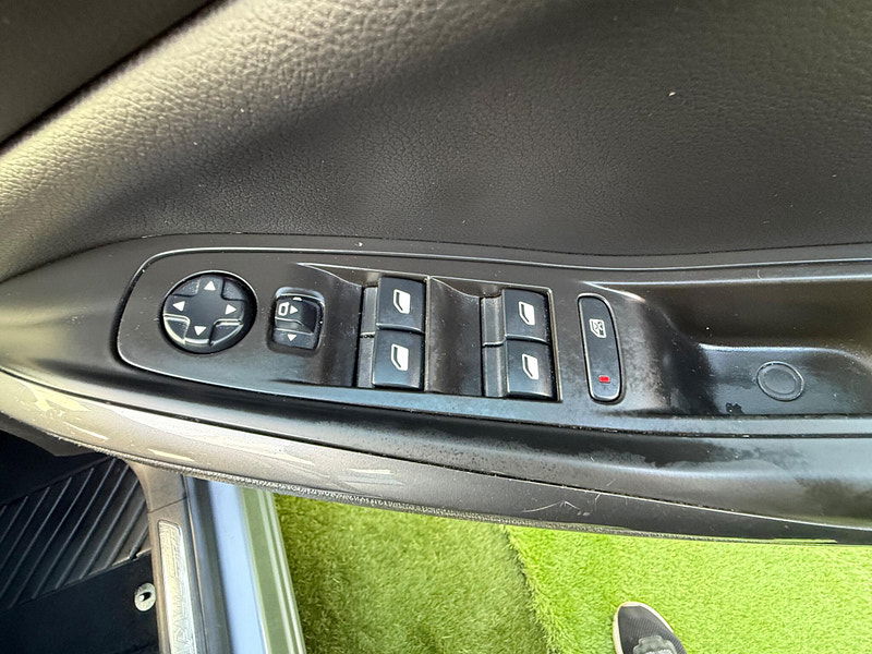 Vauxhall Grandland X 1.5 Turbo D BlueInjection Tech Line Nav Euro 6 (s/s) 5dr 5dr Manual 2025