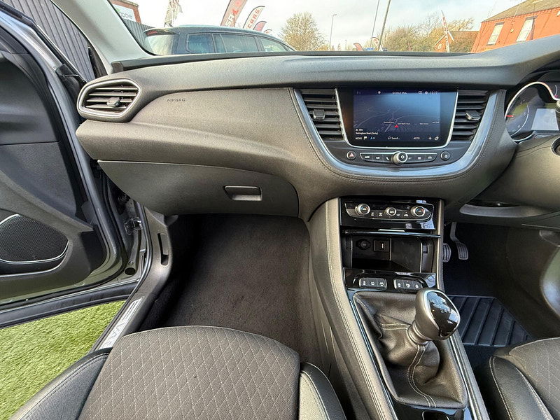Vauxhall Grandland X 1.5 Turbo D BlueInjection Tech Line Nav Euro 6 (s/s) 5dr 5dr Manual 2025