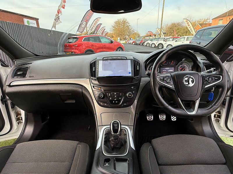 Vauxhall Insignia 1.4i Turbo Limited Edition Hatchback 5dr Petrol Manual Euro 6 (s/s) (140 ps) 5dr Manual 2025