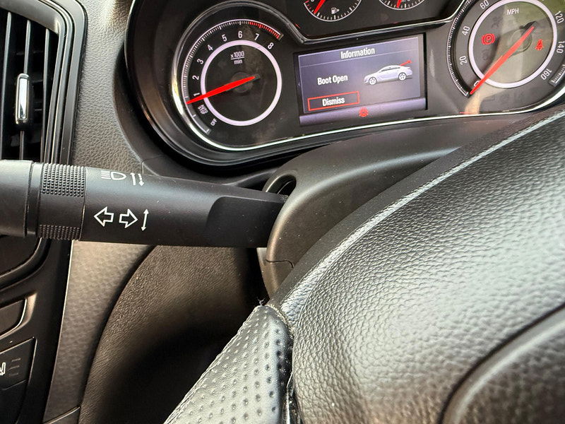 Vauxhall Insignia 1.4i Turbo Limited Edition Hatchback 5dr Petrol Manual Euro 6 (s/s) (140 ps) 5dr Manual 2025