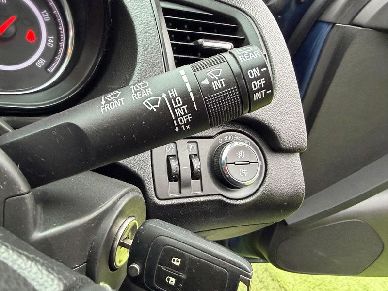 Vauxhall Insignia 1.6 CDTi ecoFLEX SE Hatchback 5dr Diesel Manual Euro 6 (s/s) (136 ps) 5dr Manual 2026