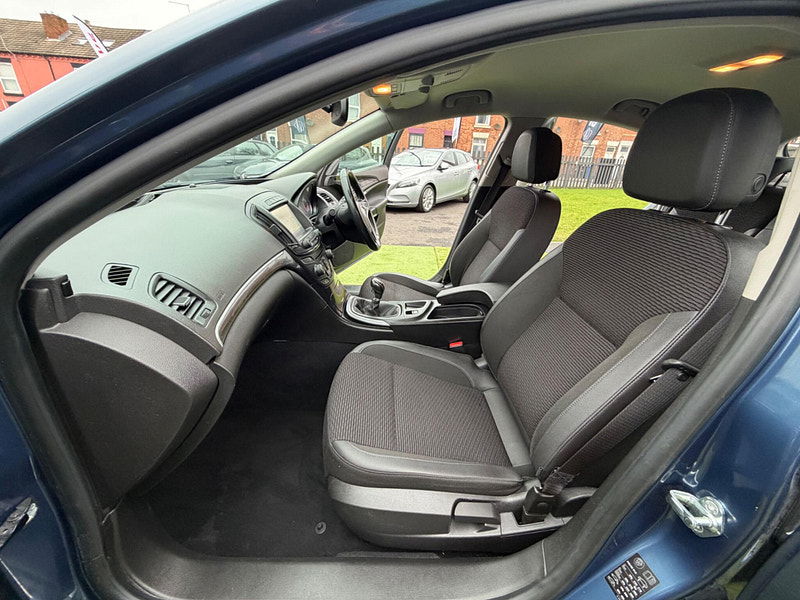 Vauxhall Insignia 1.6 CDTi ecoFLEX SE Hatchback 5dr Diesel Manual Euro 6 (s/s) (136 ps) 5dr Manual 2026