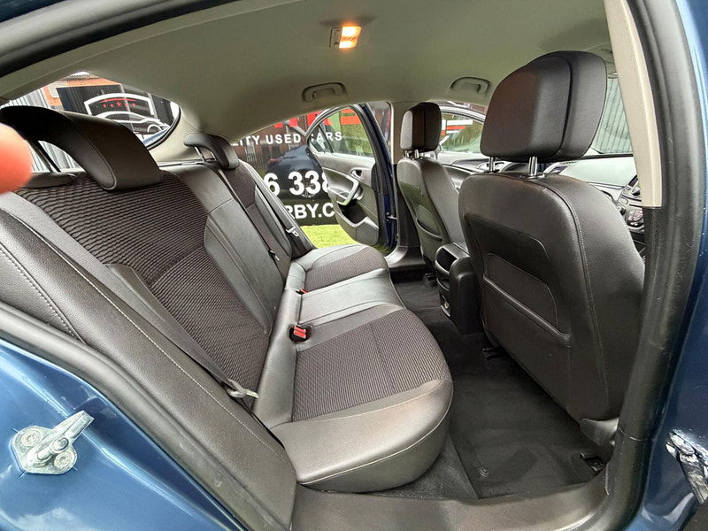 Vauxhall Insignia 1.6 CDTi ecoFLEX SE Hatchback 5dr Diesel Manual Euro 6 (s/s) (136 ps) 5dr Manual 2026