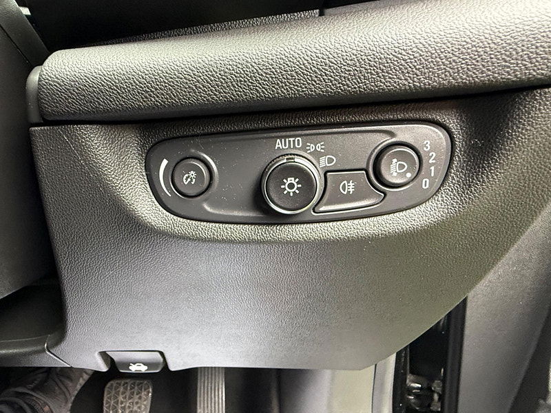 Vauxhall Insignia 1.6 Turbo D ecoTEC Design Grand Sport Euro 6 (s/s) 5dr 5dr Manual 2025