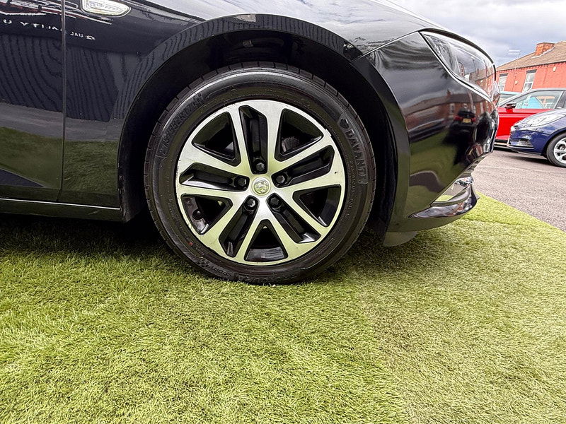 Vauxhall Insignia 1.6 Turbo D ecoTEC Design Grand Sport Euro 6 (s/s) 5dr 5dr Manual 2025