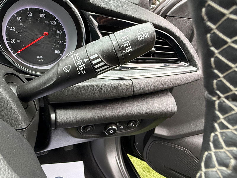 Vauxhall Insignia 1.6 Turbo D ecoTEC Design Grand Sport Euro 6 (s/s) 5dr 5dr Manual 2025