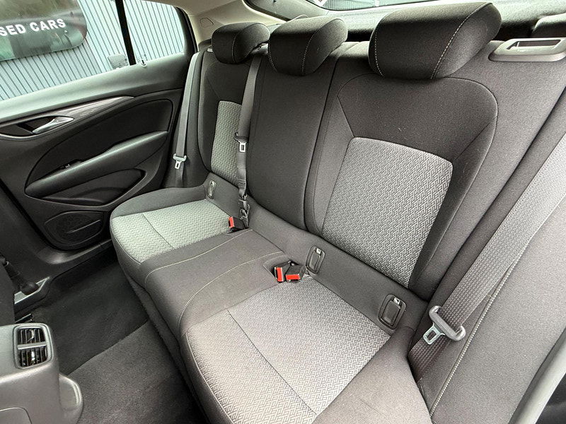 Vauxhall Insignia 1.6 Turbo D ecoTEC Design Grand Sport Euro 6 (s/s) 5dr 5dr Manual 2025