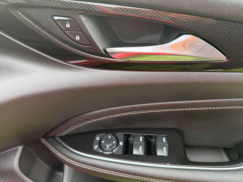 Vauxhall Insignia 2.0 Turbo D BlueInjection SRi VX Line Nav Sports Tourer 5dr Diesel Manual Euro 6 (s/s) (170 ps) 5dr Manual 2026