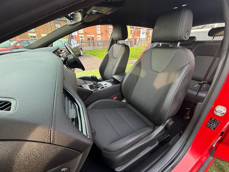 Vauxhall Insignia 2.0 Turbo D BlueInjection SRi VX Line Nav Sports Tourer 5dr Diesel Manual Euro 6 (s/s) (170 ps) 5dr Manual 2026