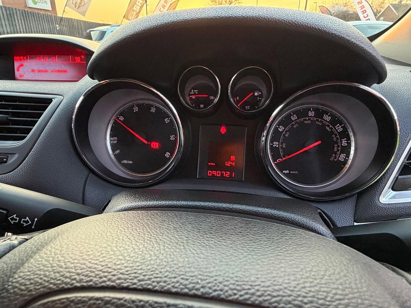 Vauxhall Mokka 1.6 CDTi ecoFLEX SE SUV 5dr Diesel Manual 2WD Euro 6 (s/s) (110 ps) 5dr Manual 2026