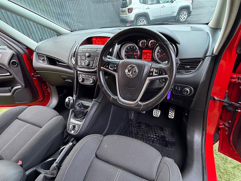 Vauxhall Zafira Tourer 1.4i Turbo SRi MPV 5dr Petrol Manual Euro 6 (140 ps) 5dr Manual 2026
