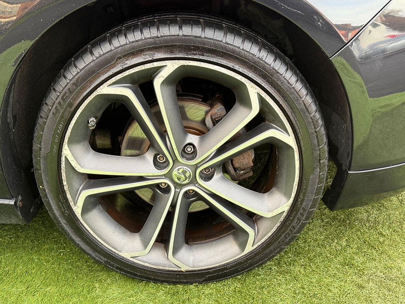 Vauxhall Zafira Tourer 1.6 CDTi ecoFLEX SRi MPV 5dr Diesel Manual Euro 6 (s/s) (136 ps) 5dr Manual 2025