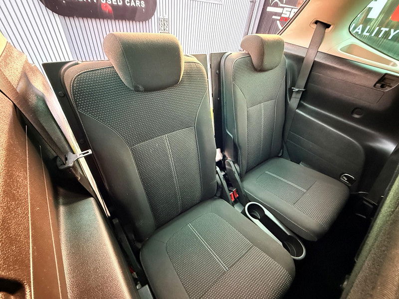 Vauxhall Zafira Tourer 1.6 CDTi ecoFLEX SRi MPV 5dr Diesel Manual Euro 6 (s/s) (136 ps) 5dr Manual 2025