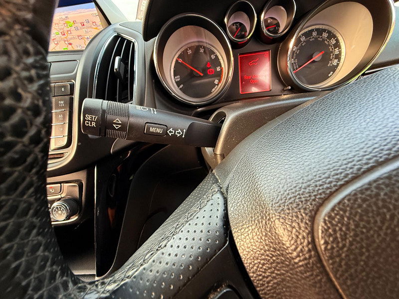 Vauxhall Zafira Tourer 1.6 CDTi ecoFLEX SRi MPV 5dr Diesel Manual Euro 6 (s/s) (136 ps) 5dr Manual 2025