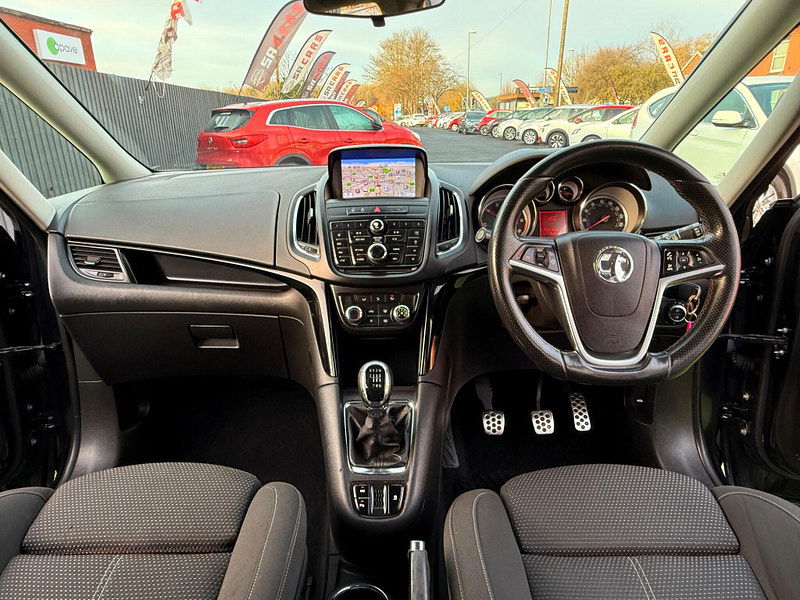 Vauxhall Zafira Tourer 1.6 CDTi ecoFLEX SRi MPV 5dr Diesel Manual Euro 6 (s/s) (136 ps) 5dr Manual 2025