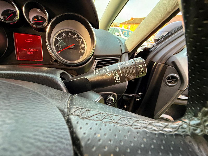 Vauxhall Zafira Tourer 1.6 CDTi ecoFLEX SRi MPV 5dr Diesel Manual Euro 6 (s/s) (136 ps) 5dr Manual 2025