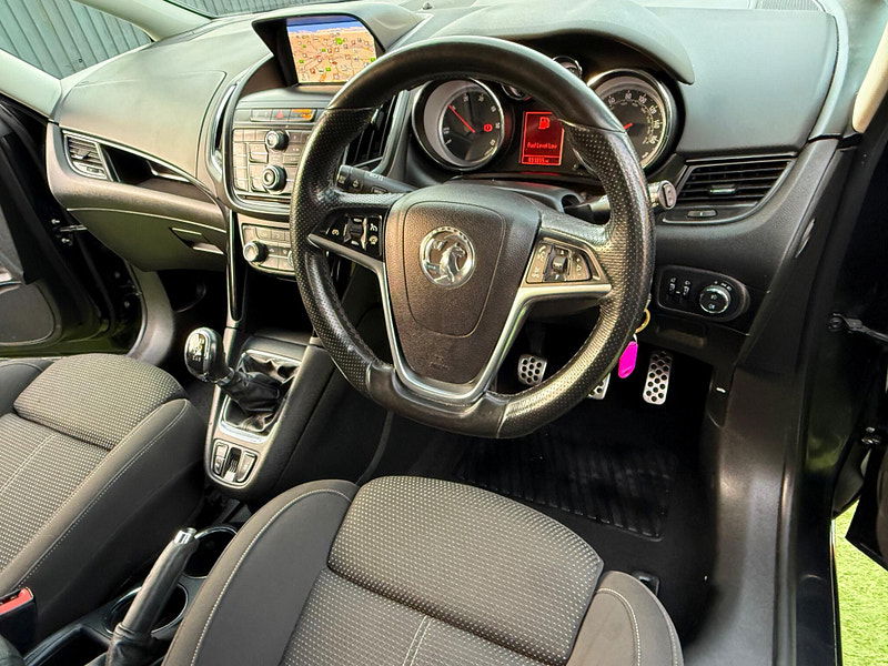 Vauxhall Zafira Tourer 1.6 CDTi ecoFLEX SRi MPV 5dr Diesel Manual Euro 6 (s/s) (136 ps) 5dr Manual 2025