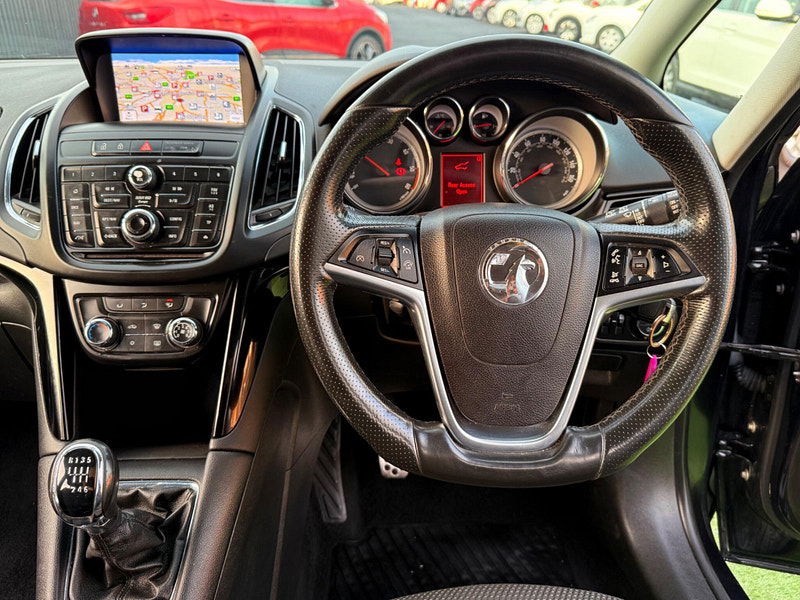 Vauxhall Zafira Tourer 1.6 CDTi ecoFLEX SRi MPV 5dr Diesel Manual Euro 6 (s/s) (136 ps) 5dr Manual 2025