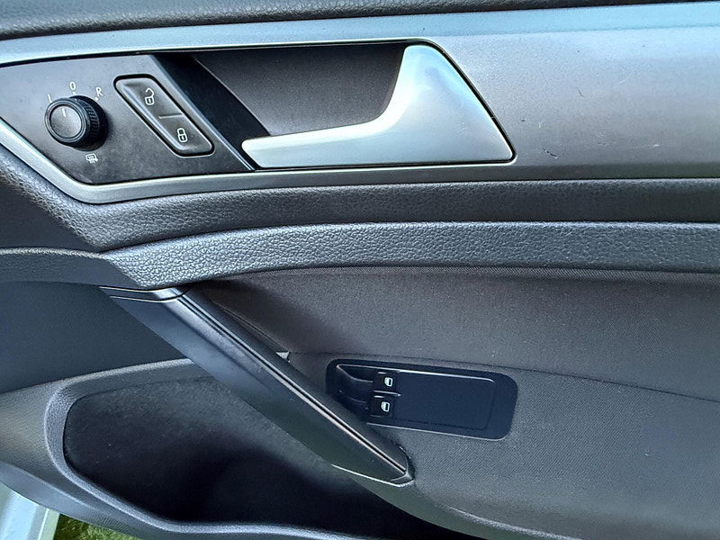 Volkswagen Golf 1.6 TDI BlueMotion Hatchback 5dr Diesel Manual Euro 5 (s/s) (110 ps) 5dr Manual 2025