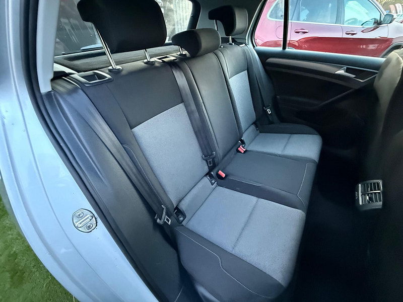 Volkswagen Golf 1.6 TDI BlueMotion Hatchback 5dr Diesel Manual Euro 5 (s/s) (110 ps) 5dr Manual 2025