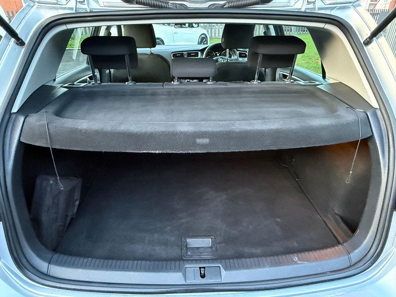 Volkswagen Golf 1.6 TDI BlueMotion Hatchback 5dr Diesel Manual Euro 5 (s/s) (110 ps) 5dr Manual 2025