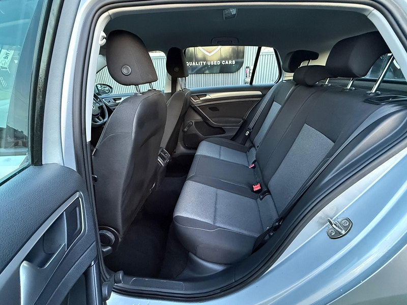 Volkswagen Golf 1.6 TDI BlueMotion Hatchback 5dr Diesel Manual Euro 5 (s/s) (110 ps) 5dr Manual 2025