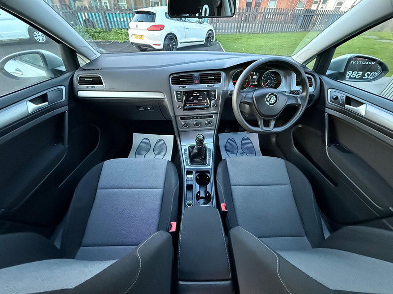 Volkswagen Golf 1.6 TDI BlueMotion Hatchback 5dr Diesel Manual Euro 5 (s/s) (110 ps) 5dr Manual 2025