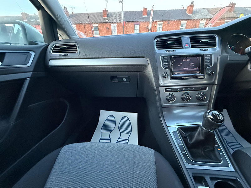 Volkswagen Golf 1.6 TDI BlueMotion Hatchback 5dr Diesel Manual Euro 5 (s/s) (110 ps) 5dr Manual 2025