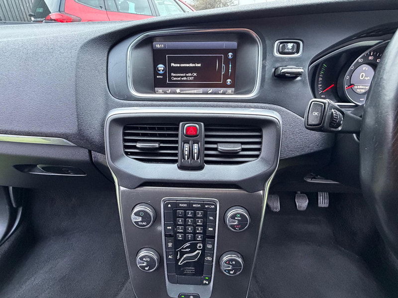 Volvo V40 1.6 D2 SE Lux Hatchback 5dr Diesel Manual Euro 5 (s/s) (115 ps) 5dr Manual 2026