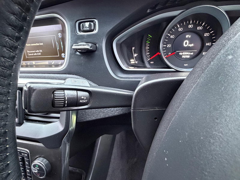 Volvo V40 1.6 D2 SE Lux Hatchback 5dr Diesel Manual Euro 5 (s/s) (115 ps) 5dr Manual 2026