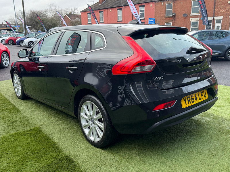 Volvo V40 1.6 D2 SE Lux Hatchback 5dr Diesel Manual Euro 5 (s/s) (115 ps) 5dr Manual 2026