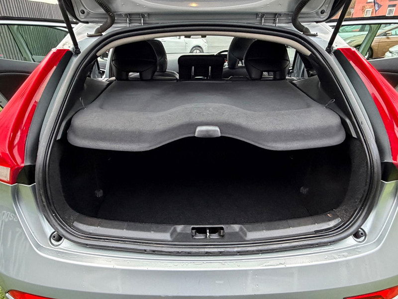 Volvo V40 2.0 D3 SE Lux Hatchback 5dr Diesel Manual Euro 5 (s/s) (150 ps) 5dr Manual 2026