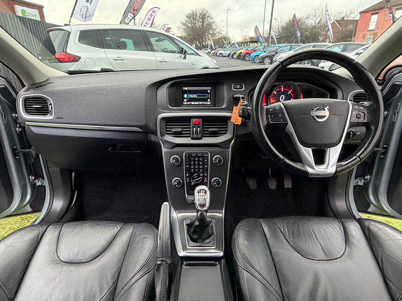 Volvo V40 2.0 D3 SE Lux Hatchback 5dr Diesel Manual Euro 5 (s/s) (150 ps) 5dr Manual 2026