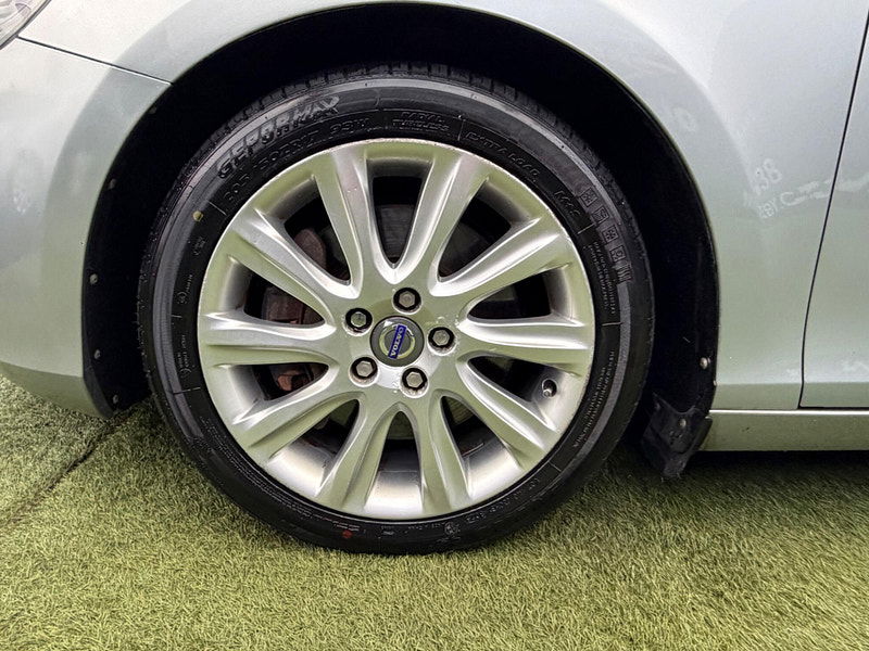 Volvo V40 2.0 D3 SE Lux Hatchback 5dr Diesel Manual Euro 5 (s/s) (150 ps) 5dr Manual 2026