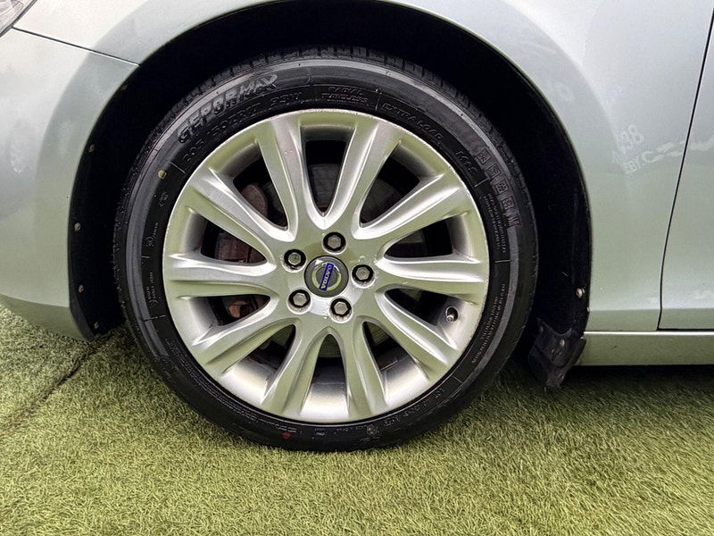 Volvo V40 2.0 D3 SE Lux Hatchback 5dr Diesel Manual Euro 5 (s/s) (150 ps) 5dr Manual 2026