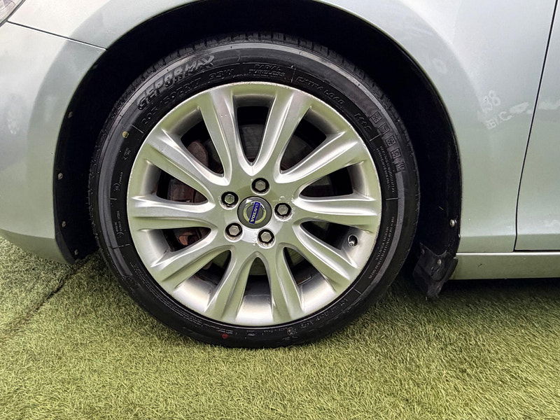 Volvo V40 2.0 D3 SE Lux Hatchback 5dr Diesel Manual Euro 5 (s/s) (150 ps) 5dr Manual 2026