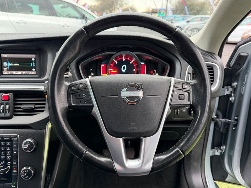 Volvo V40 2.0 D3 SE Lux Hatchback 5dr Diesel Manual Euro 5 (s/s) (150 ps) 5dr Manual 2026