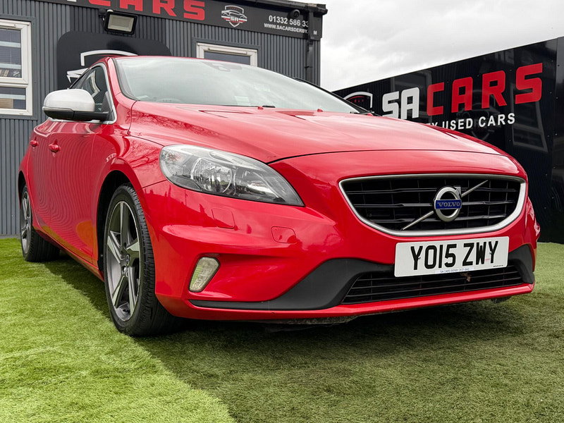 Volvo V40 2.0 T2 R-Design Hatchback 5dr Petrol Manual Euro 6 (s/s) (122 ps) 5dr Manual 2026