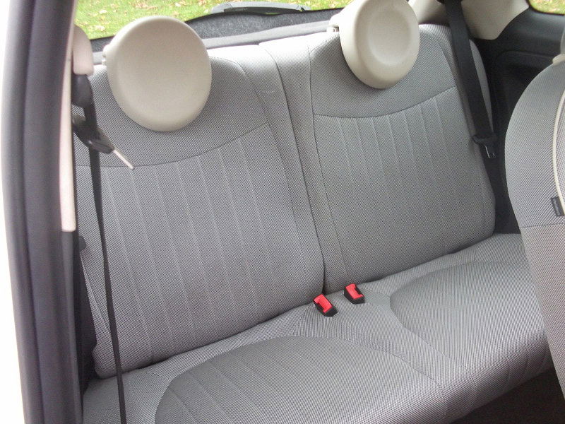 Fiat 500 1.4L Lounge RHD Hatchback 3dr Petrol Manual Euro 4 (99 bhp) 3dr Manual 2025