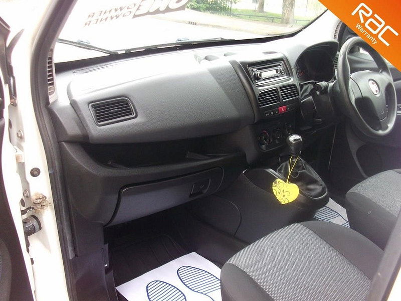 Fiat DOBLO CARGO 1.6L Doblo 16V MultiJet Diesel Manual Euro 5 (105 bhp) 6dr Manual 2025